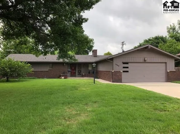 3008 Cornell Dr, Hutchinson, KS 67502