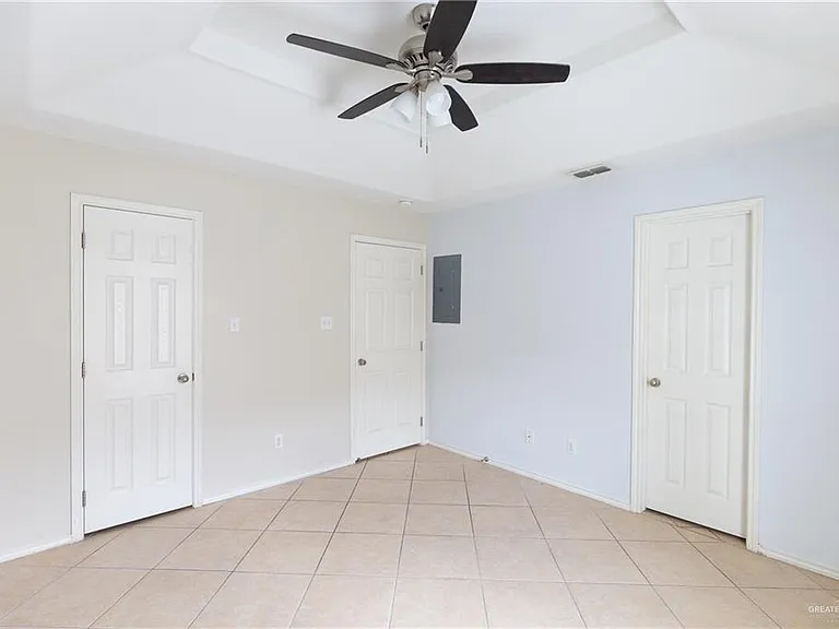 2019 Lacywood Dr #B — Photo 8