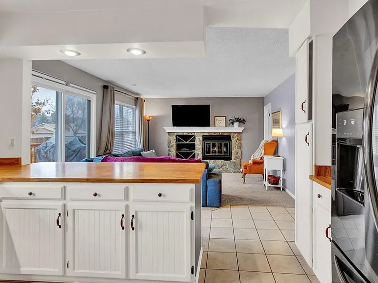 7650 Conifer Dr — Photo 8