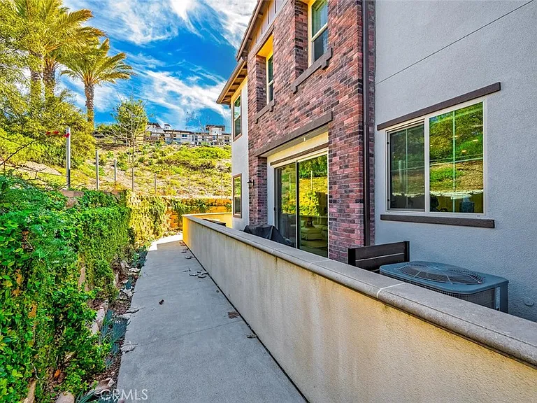 1852 Red Willow Way — Photo 40