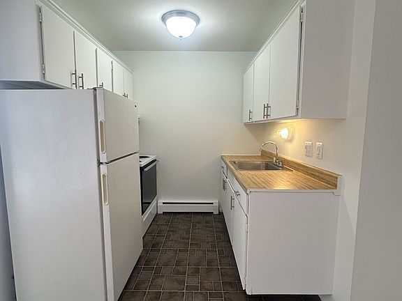 4th image of 24801 Jefferson Ave APT 22