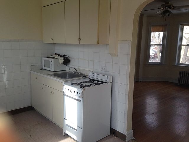 1st image of 3357 W 61st Pl #2E