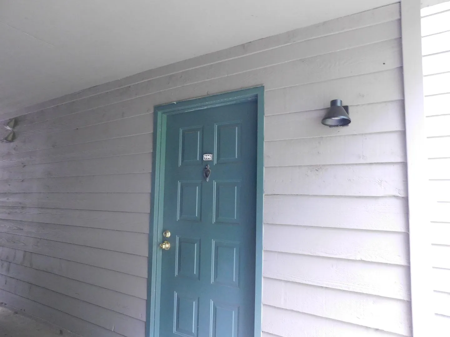 30 Mathews Dr — Photo 4