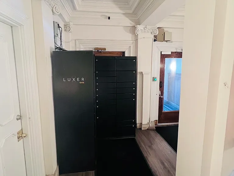 100 E Preston St #54 — Photo 8