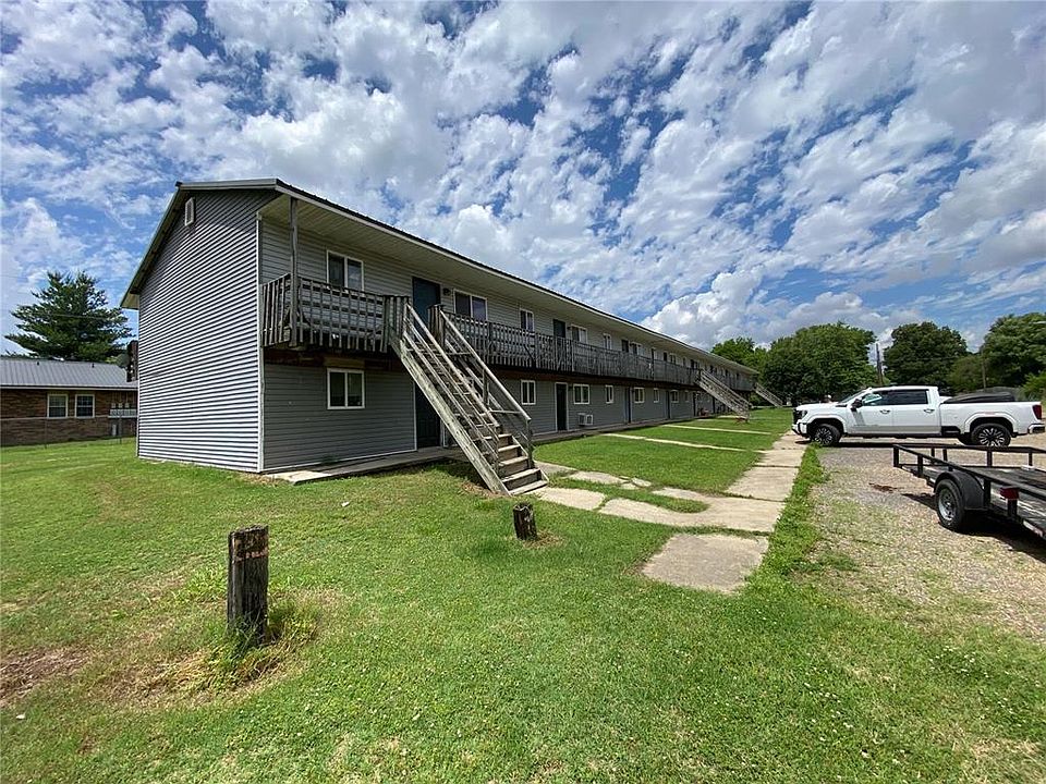 2nd image of 2025 Bradley St