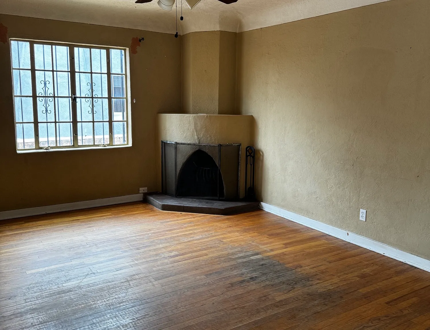 2 bed, 1000 sqft, $1,700 — Photo 4