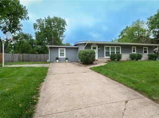 11305 W 52nd Ter, Shawnee, KS 66203