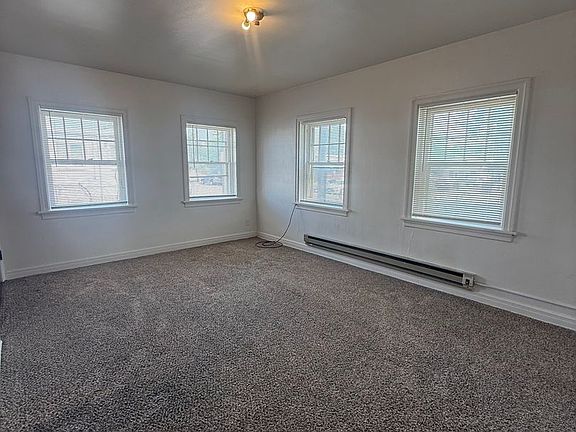 3rd image of 446 W Whitman St APT 104