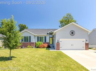 4196 Janice Ct, Fort Gratiot, MI 48059