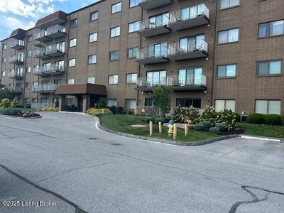 3030 Breckenridge Ln APT 520, Louisville, KY, 40220