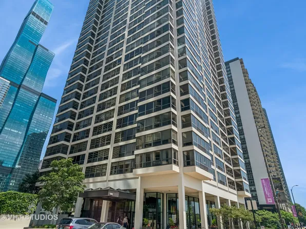 360 E Randolph St APT 407, Chicago, IL 60601