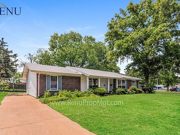 2nd image of 3500 Amblewood Dr