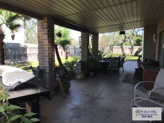 3rd image of 1297 N Shore Dr