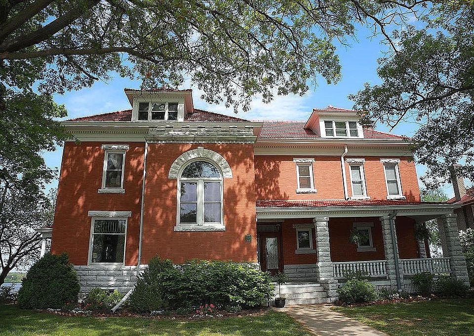 729 Grand Ave, Keokuk, IA 52632 Zillow