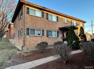 6722 Colony Acres Dr, Saint Louis, MO 63123