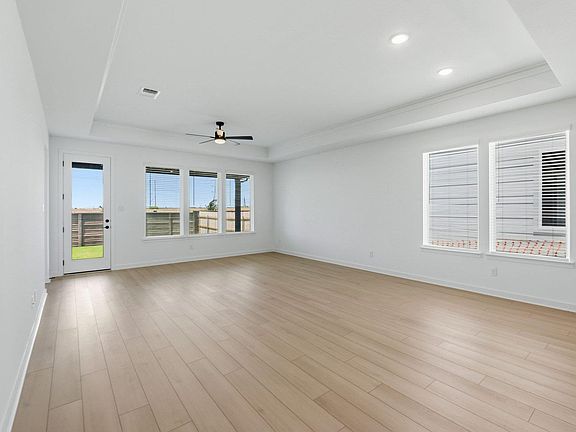5th image of 16109 Emma Edge Ln