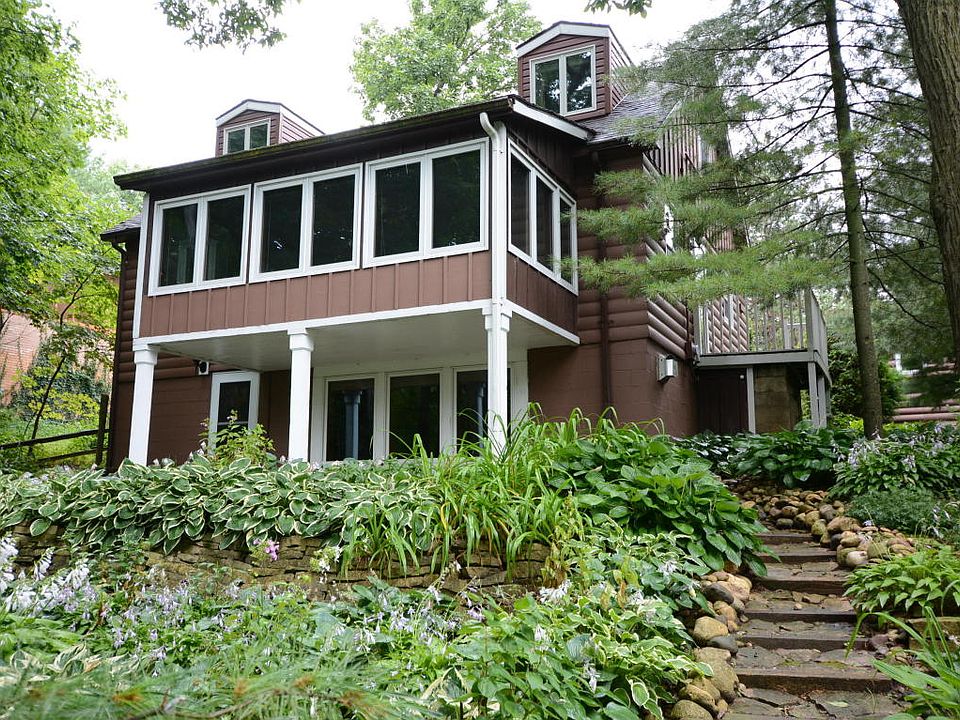 2nd image of 1516 N Breezeland Rd