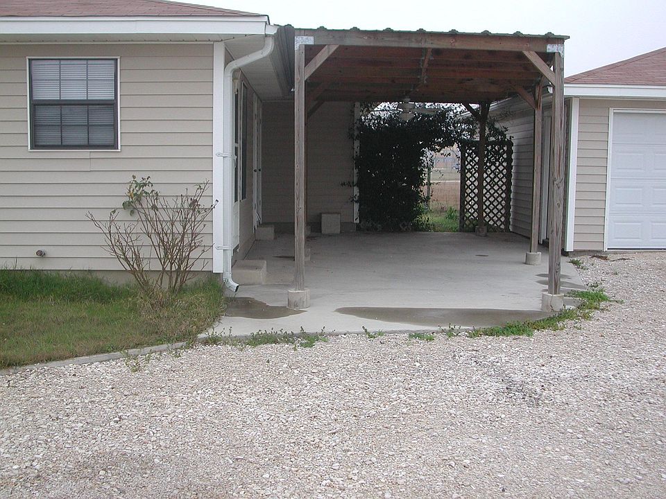 2nd image of 11086 Fowler Rd