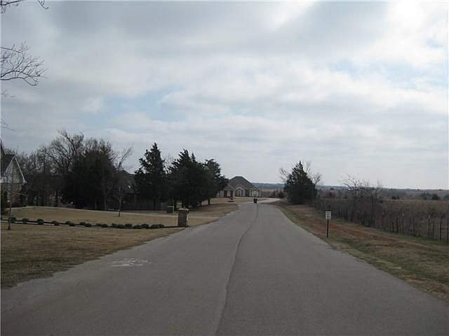 2nd image of 3113 Pelican Way