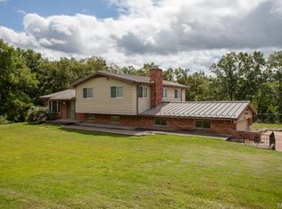 12980 Meadow Hl, SAINT LOUIS, MO