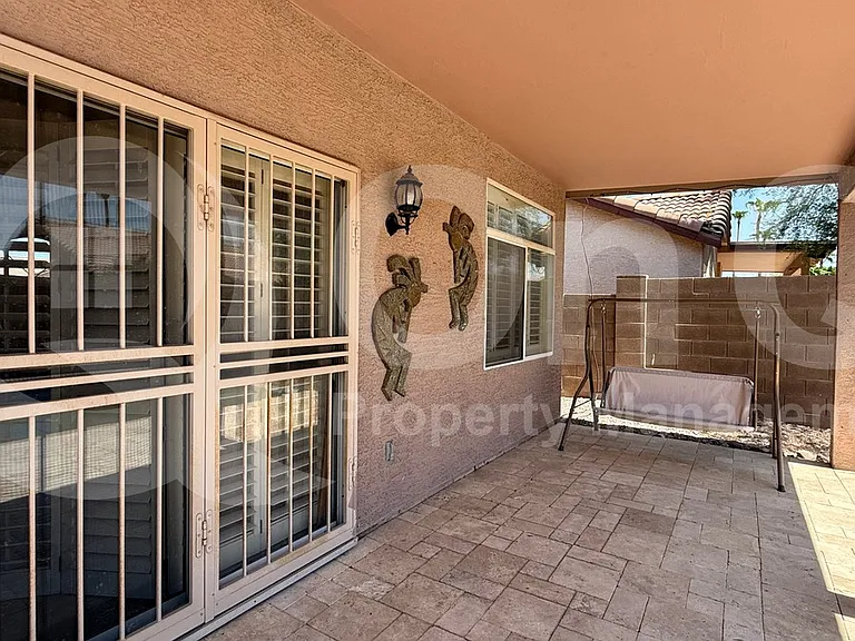 3211 E Behrend Dr — Photo 29