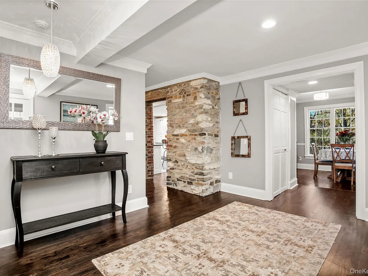 4 bed, 3.5 bath, 3350 sqft, $8,500 — Photo 2