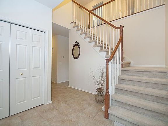 3rd image of 362 Huntington Dr