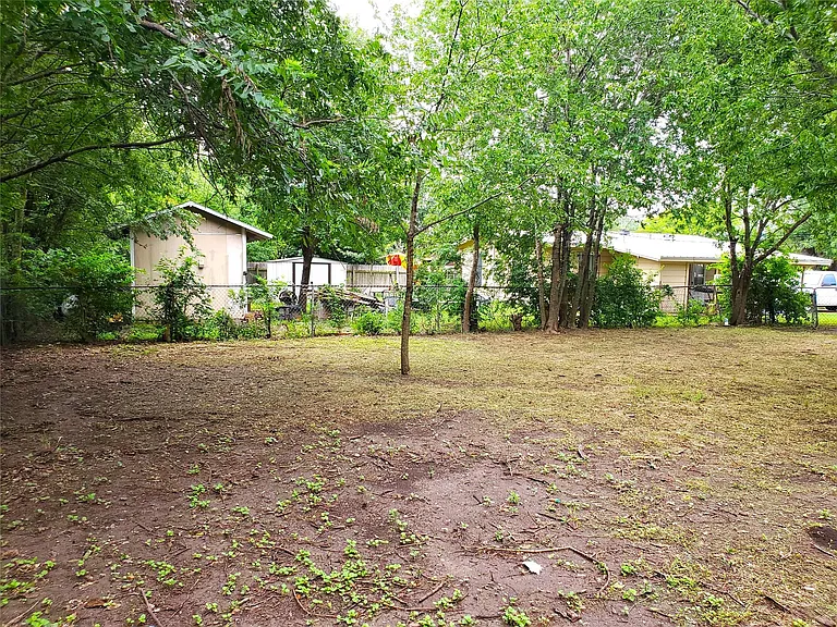 8907 Shepard Dr — Photo 13