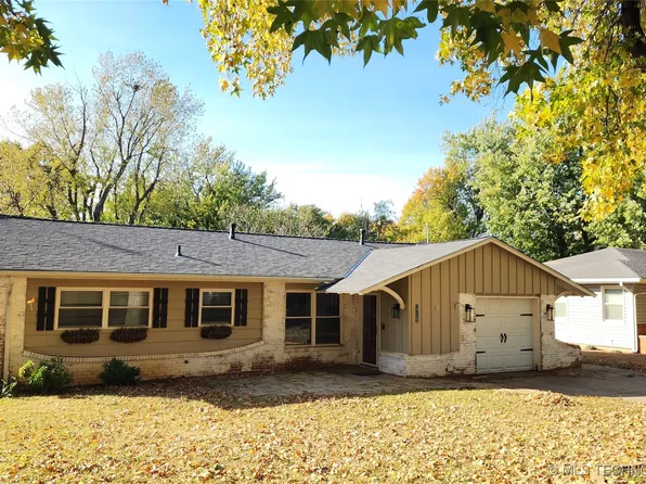 1712 El Camino St, Ponca City, OK 74604