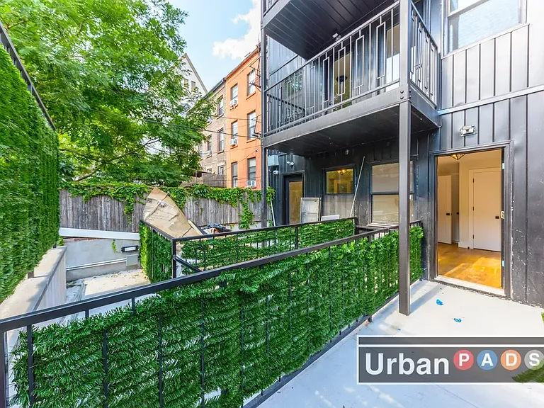 184 Adelphi St #2B — Photo 8
