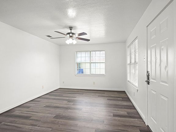 4th image of 1935 1st St