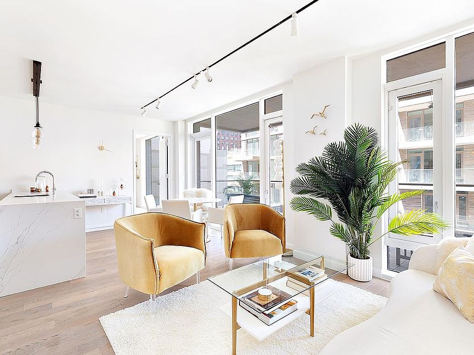 1st image of 505 W 43rd St Unit Penthouse A