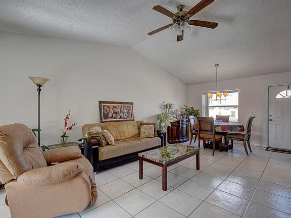 3rd image of 5705 Stonington Way