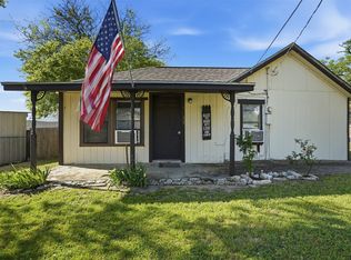 718 Narrow St, Weatherford, TX 76086