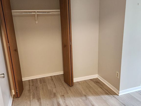 2nd image of 109 Tompkins St APT 3