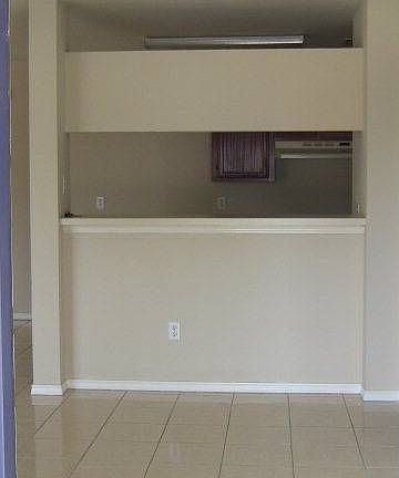2nd image of 1512 Garden Dr