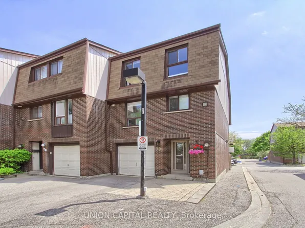 11 Plaisance Rd #19, Richmond Hill, ON L4C 5H1