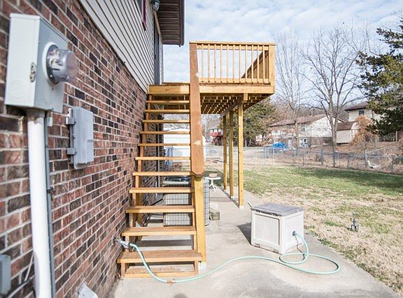 3rd image of 5513 Bradley Dr