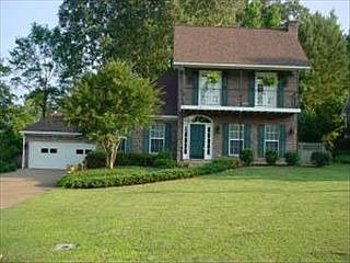 1st image of 705 Shadowood Ln
