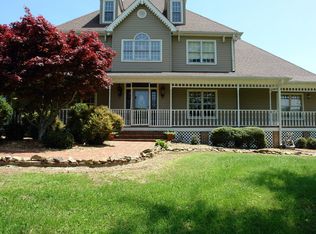 233 Nine Mile Cross Rd W, Pikeville, TN 37367