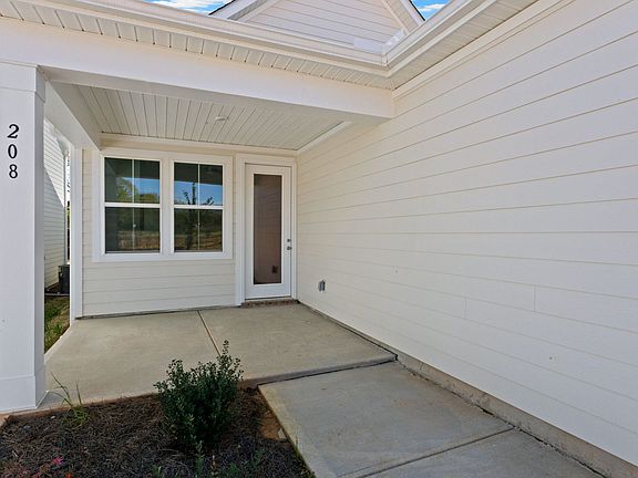 2nd image of 208 Nicolet Dr