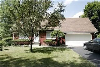 10542 Pleasant Lake Rd photo 1