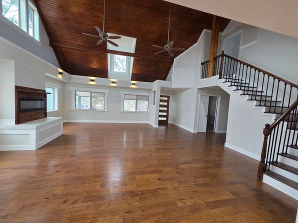 413 Sheila Ln
