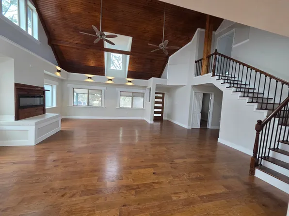 413 Sheila Ln, Quinlan, TX 75474