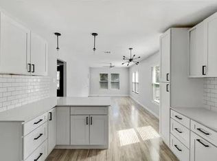 2611 Burger Ave, Dallas, TX 75215
