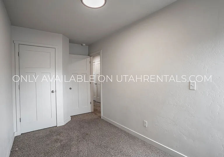 204 N 725 E — Photo 14