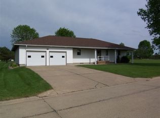 610 Terrtam St, Moville, IA 51039