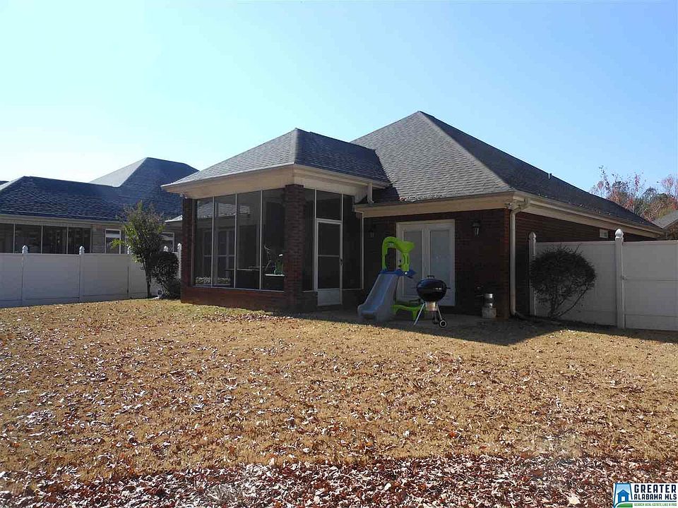 2nd image of 106 Ashton Cir