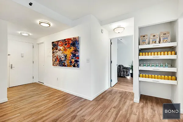 Sold by Bond New York | media 16