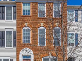 42886 Pamplin Ter, Chantilly, VA 20152